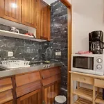 Apartament With Private Garden