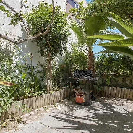 With Private Garden Apartment